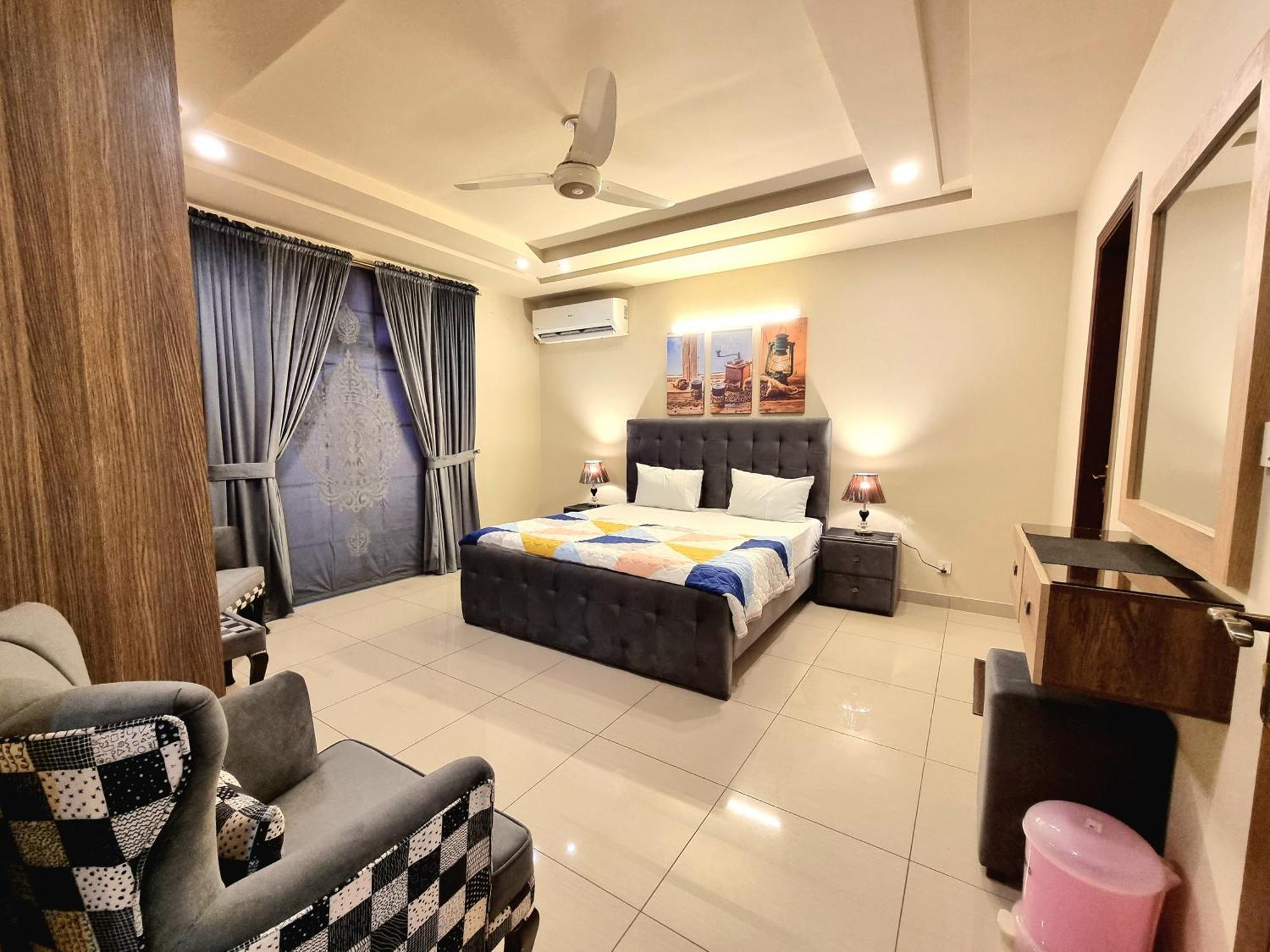 Executive 3 Bedrooms Apartment In Bahria Town Равалпинди Екстериор снимка