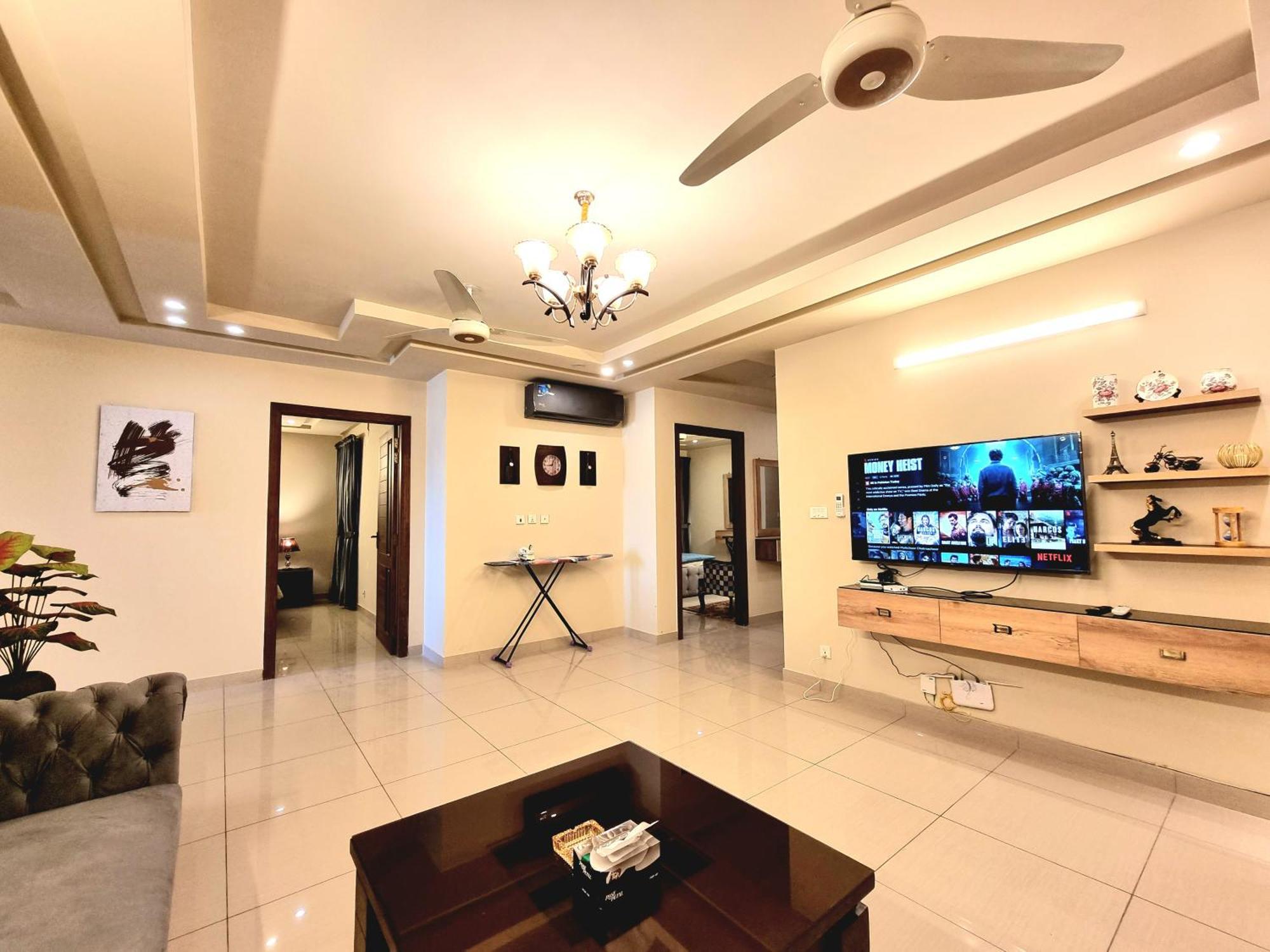 Executive 3 Bedrooms Apartment In Bahria Town Равалпинди Екстериор снимка